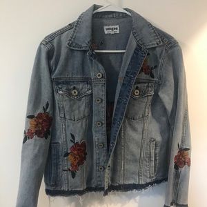 Embroidered denim floral jacket✨